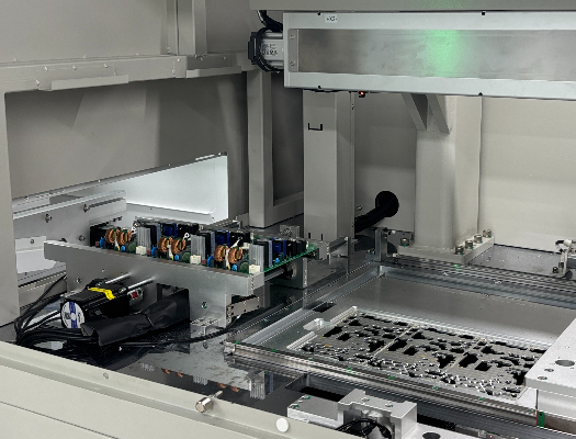 Product splice into the track mode